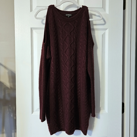 HP🎉 Express Cold Shoulder Burgundy Cable Knit Sweater Dress - Size XS TP - Picture 5 of 9